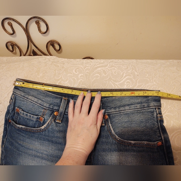 NWT Levi's 501 Denim Cut Off Shorts - Picture 8 of 8